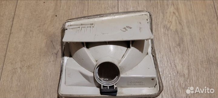 Указатель поворота левый белый VW Transporter T4