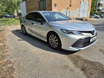 Toyota Camry 2.5 CVT, 2020, 75 000 км, с пробегом, цена 3 650 000 руб.