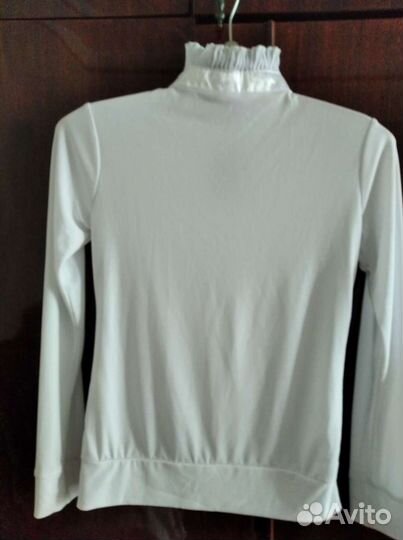 Блузы девочковые,раз 42, б/у