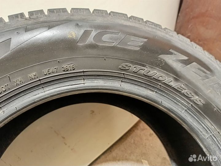 Pirelli Ice Zero FR 215/65 R16 102T