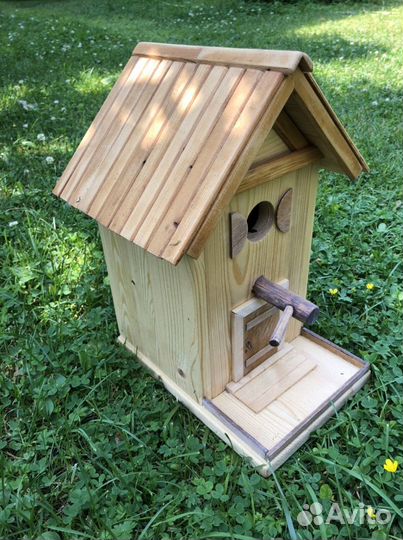Красивый скворечник