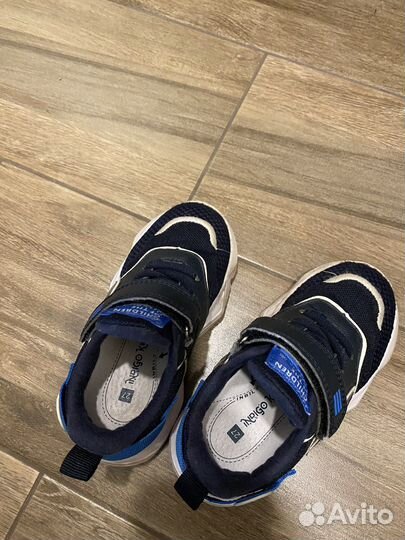 Кроссовки детские 27 размер