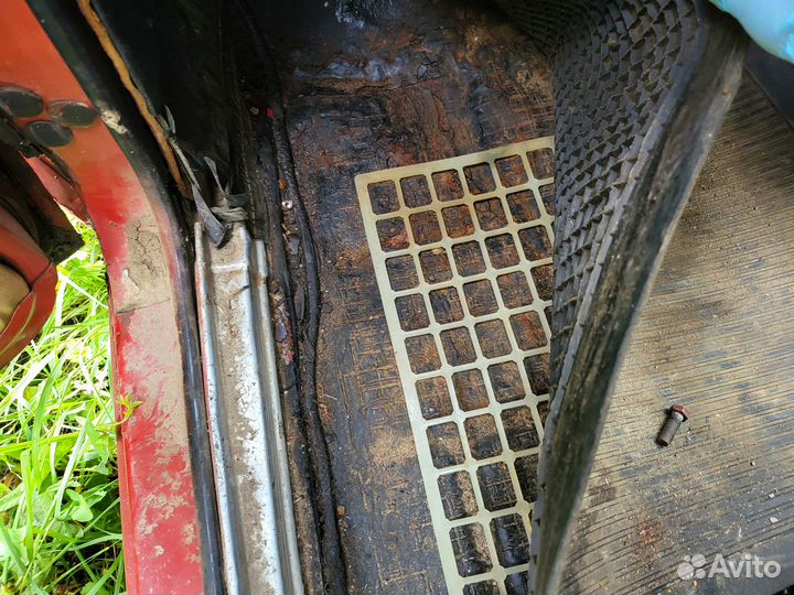 Запчасти на Москвич 412