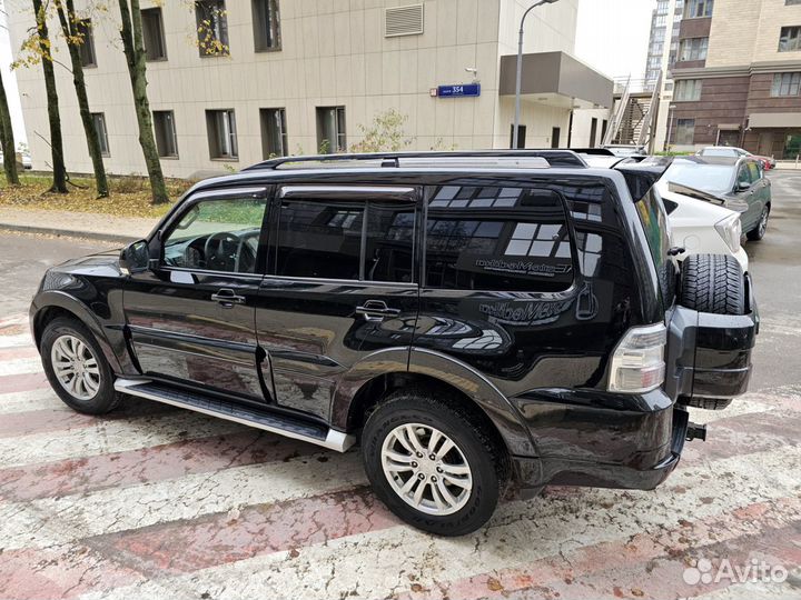 Mitsubishi Pajero 3.2 AT, 2013, 208 000 км