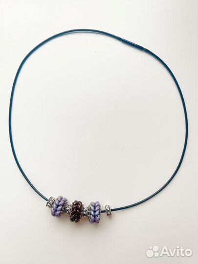 Подвеска кулон с шармами, чокер на шнурке