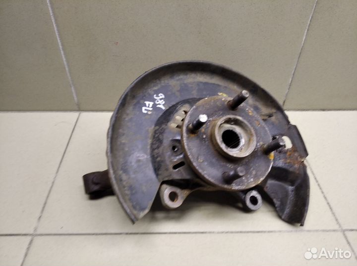 Кулак поворотный передний левый V5 2013