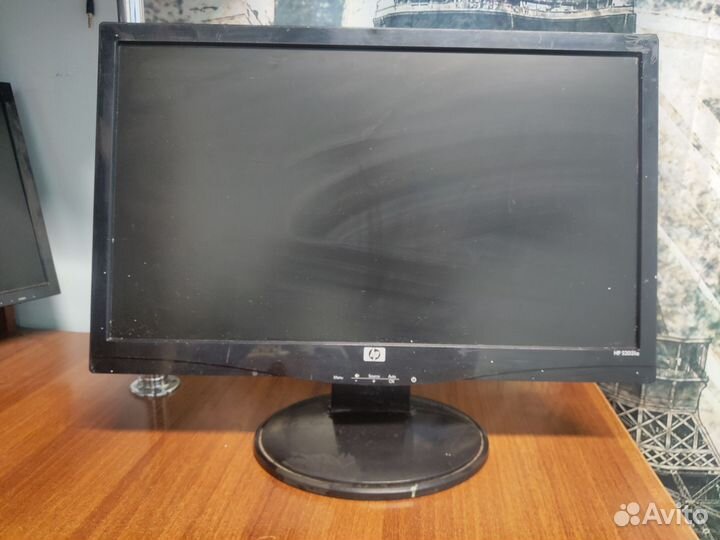 Монитор HP 20