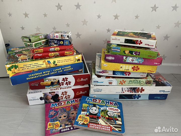 Пакет с пазлами и настольные игры