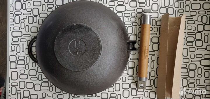 Казан Wok сковорода Biol вок чугун новая Биол