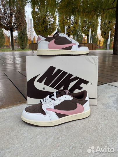 Кроссовки Nike Air Jordan 1 low Travis Skott