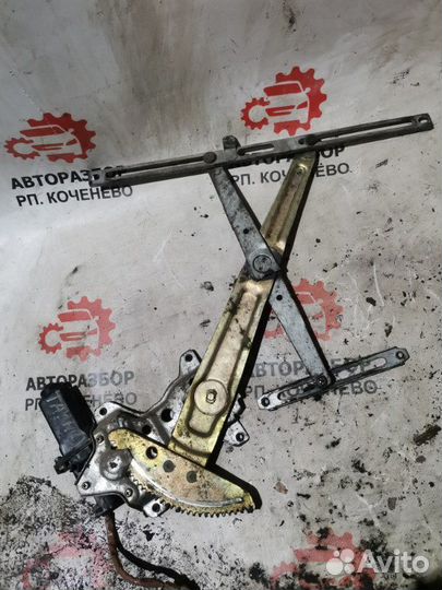 Стеклоподъемный механизм передний правый Toyota