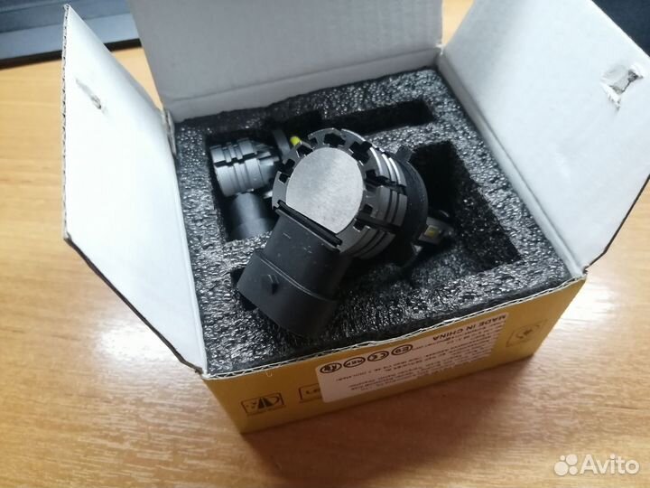 LED лампы HB4 двухрежимные белый/желтый