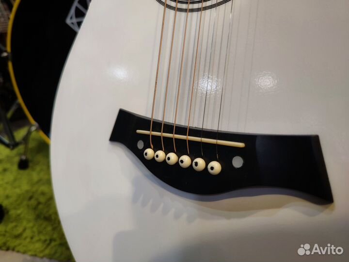 Акустическая Гитара + Каподастр