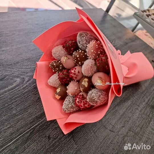 Букет из клубники в шоколаде