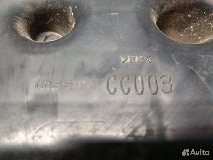 Резонатор воздушного фильтра Nissan Murano Z50