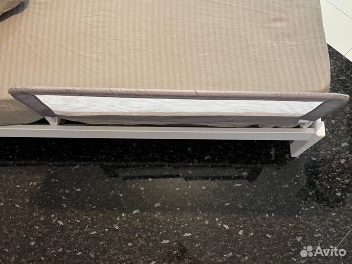 Барьер бортик для кровати детской или взрослой