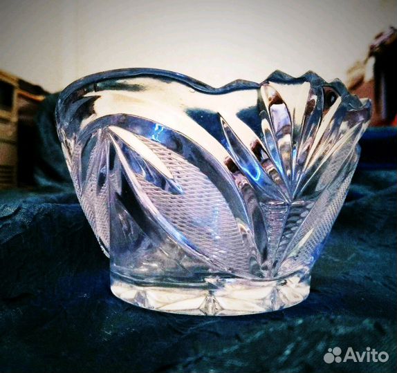 Вазочка хрустальная