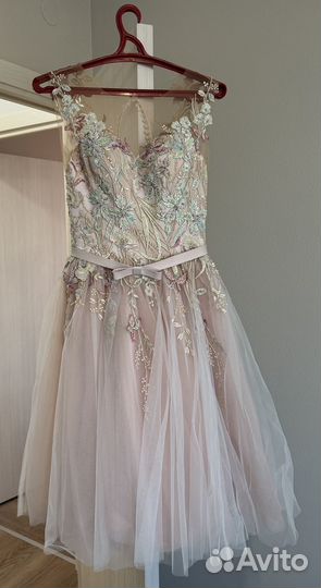 Вечернее платье