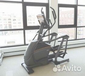 Эллиптический тренажер matrix E30XER 2021