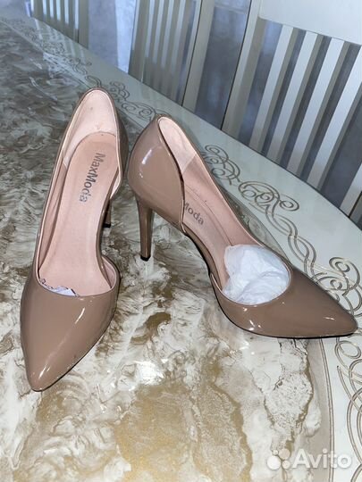 Женские туфли на каблуке