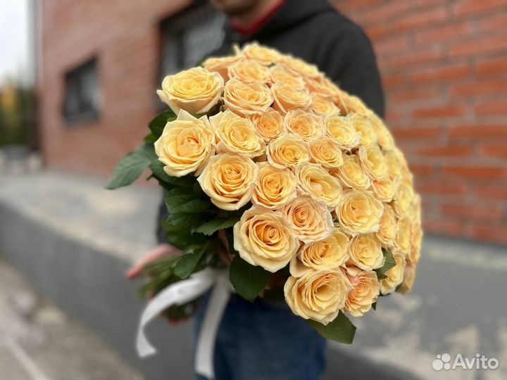 51 роза из свежей Голландской розы с доставкой