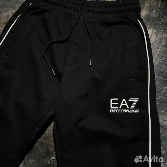Спортивные штаны EA7 (Оригинальное качество)
