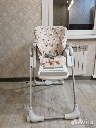 Детский стол и стул для кормления