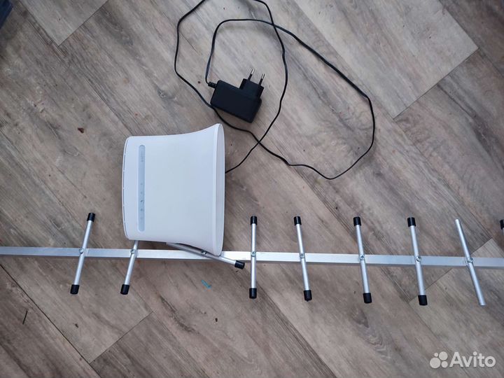 Wifi роутер МТС и антенна
