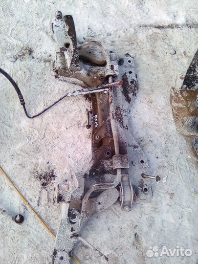 Подрамник Форд фокус