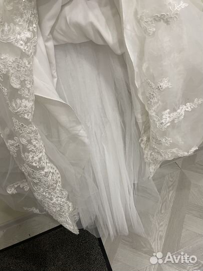 Свадебное платье 40-42 кружева