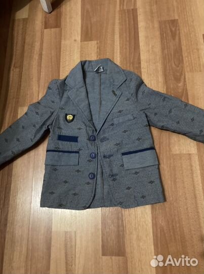 Пиджак на мальчика 98