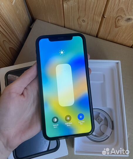 iPhone Xr, 64 ГБ