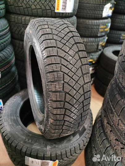 Pirelli Winter Ice Zero 185/65 R15 92T
