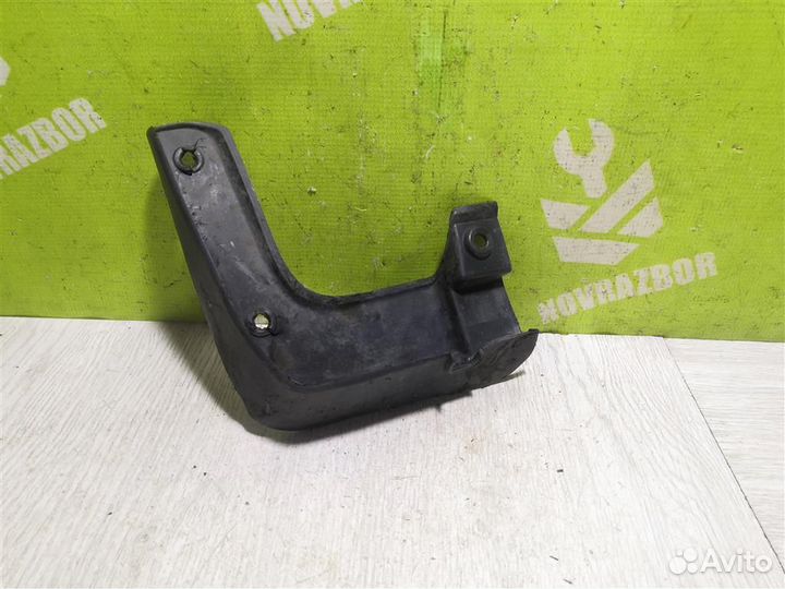 Брызговик передний левый Хендай i30 12-17