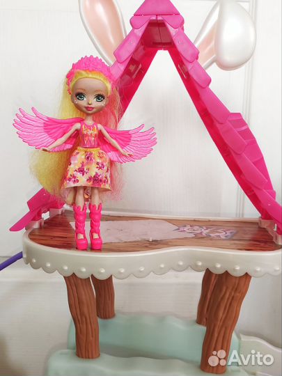 Домик и две куклы Enchantimals