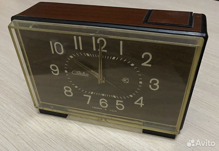 Часы настольные СССР Слава