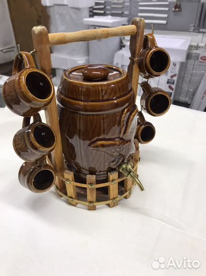 Боченок- штоф с 6-ю чашечками