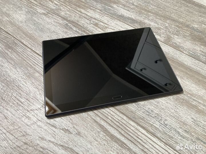 Планшет Lenovo tab4 10 plus