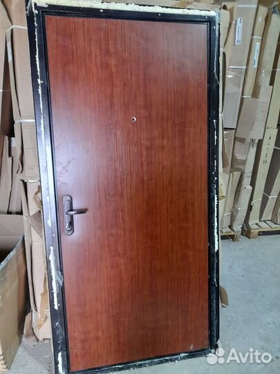 Дверь металлическая