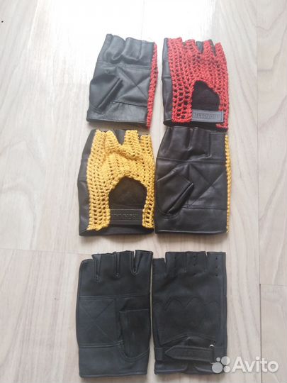 Спортивные перчатки