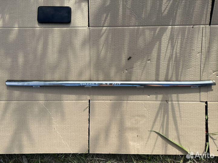 Молдинг стекла передний правый Tucson 3 18-21