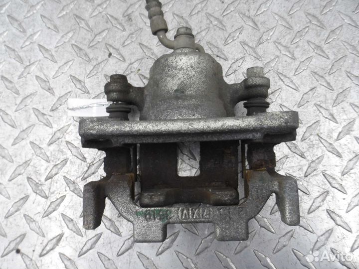 Суппорт задний правый Infiniti QX60 L50