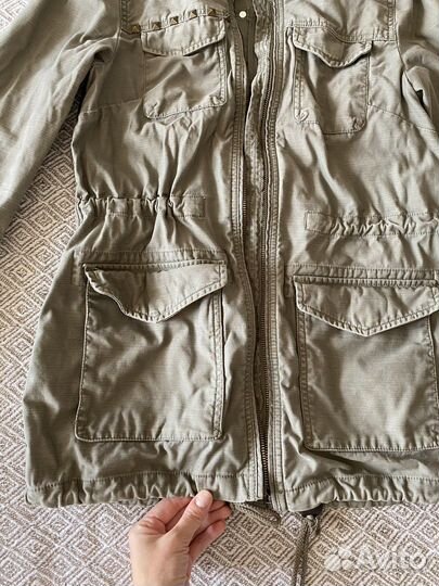 Парка новая H&M 42