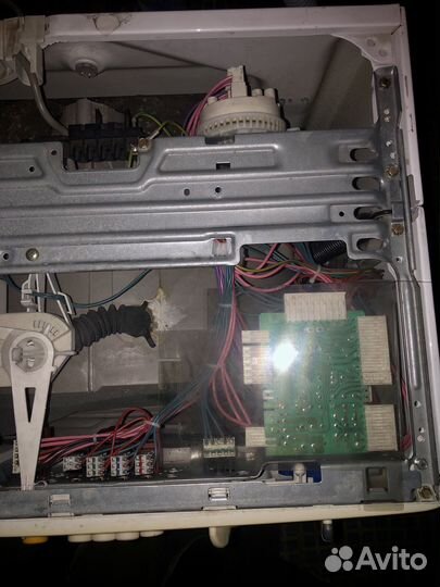 Стиральная машина на запчасти zanussi