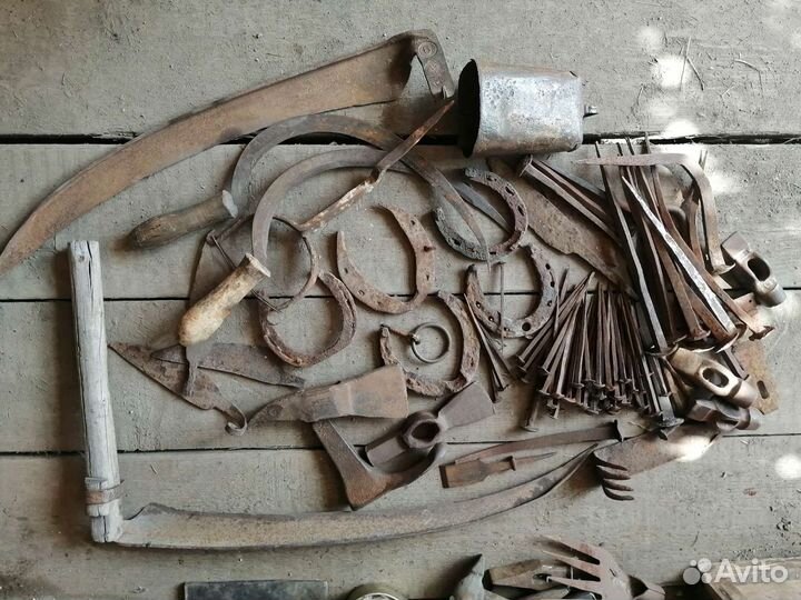 Старинные кованые предметы