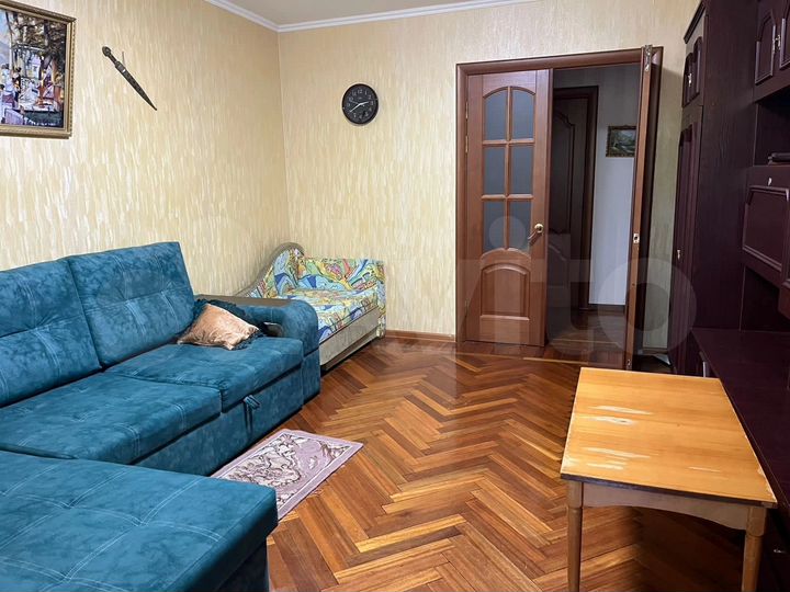 2-к. квартира, 70 м², 2/5 эт.