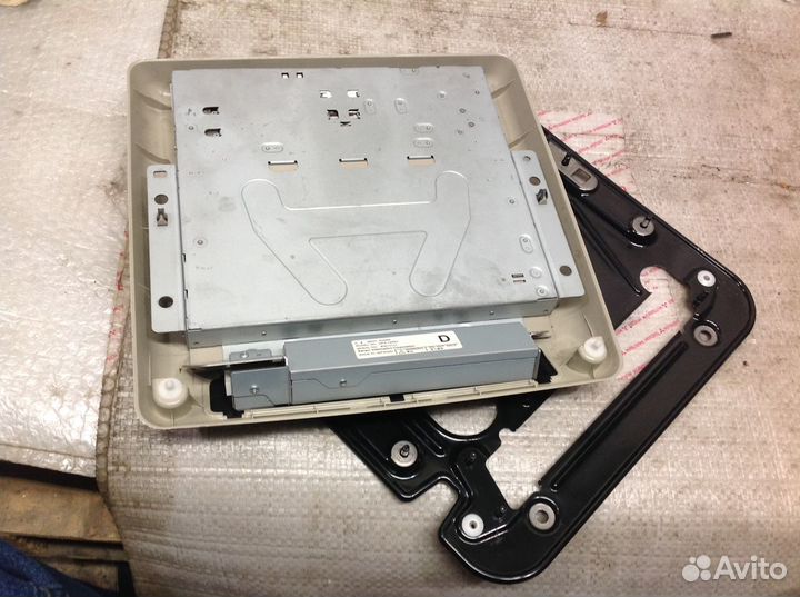 Монитор потолочный infiniti m35 m45 y50