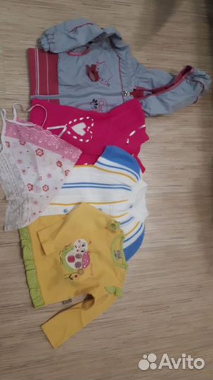 Детские вещи кучкой