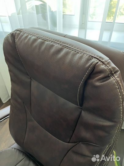 Компьютерное кресло