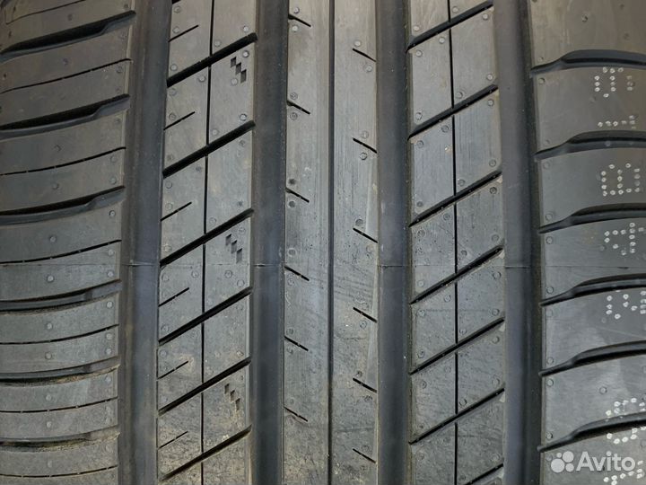 RoadX RXQuest SU01 285/50 R20 116W